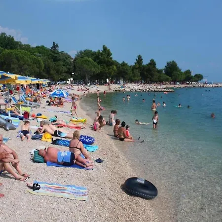 Lakeside Home, Prázdninový dům