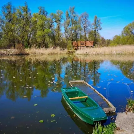 펜션 Lakeside Home,