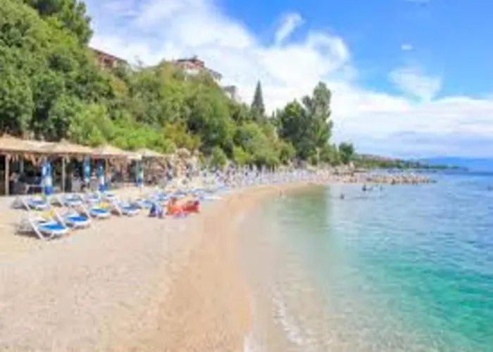 Lakeside Home, Dramalj